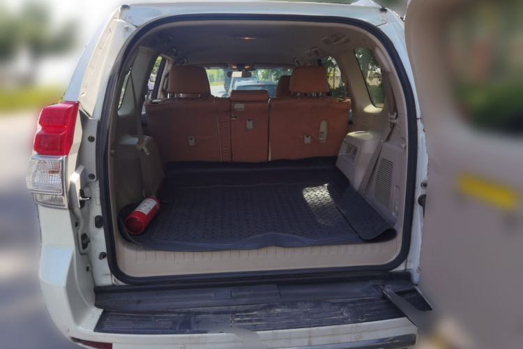 Used Toyota Prado 2013 2.7L Automatic Middle East Version Trunk