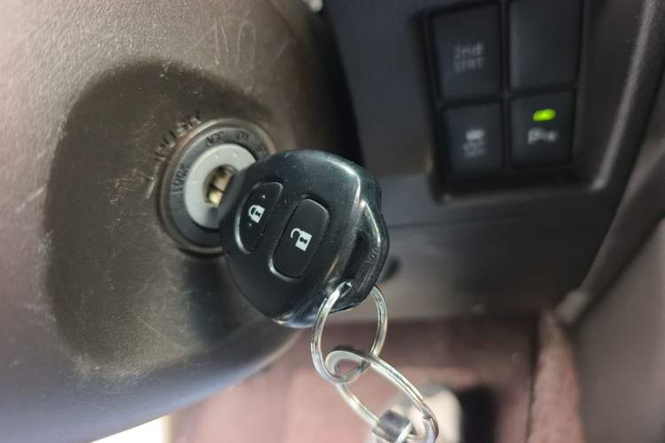 Used Toyota Prado 2013 2.7L Automatic Middle East Version Vehicle Key