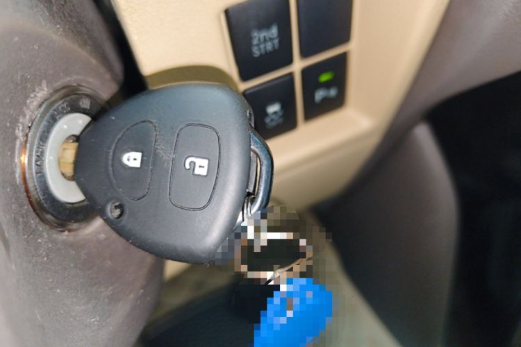Used Toyota Prado 2013 2.7L Automatic Middle East Version Vehicle Key