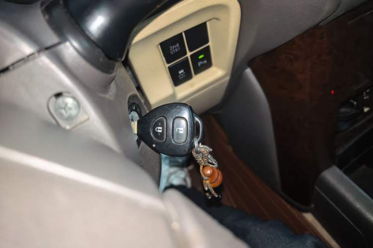 Used Toyota Prado 2013 2.7L Automatic Middle East Version Vehicle Key