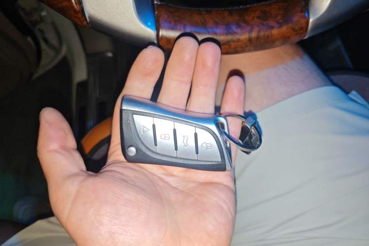 Used Toyota Prado  Vehicle Key