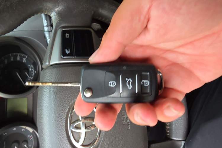 Used Toyota Prado  Vehicle Key