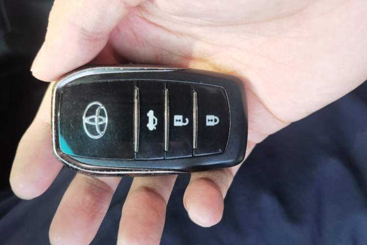 Used Toyota Prado  Vehicle Key