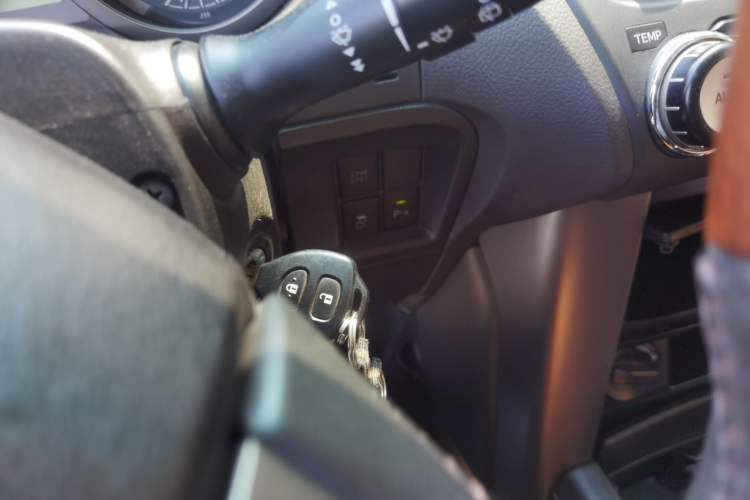 Used Toyota Prado 2013 2.7L Automatic Middle East Version Vehicle Key