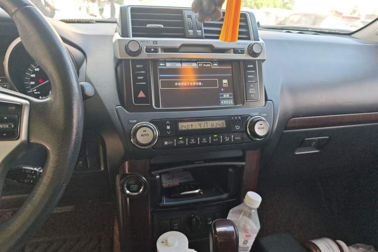 Used Toyota Prado 2014 4.0L Automatic TX-L NAVI Audio And AC Panel