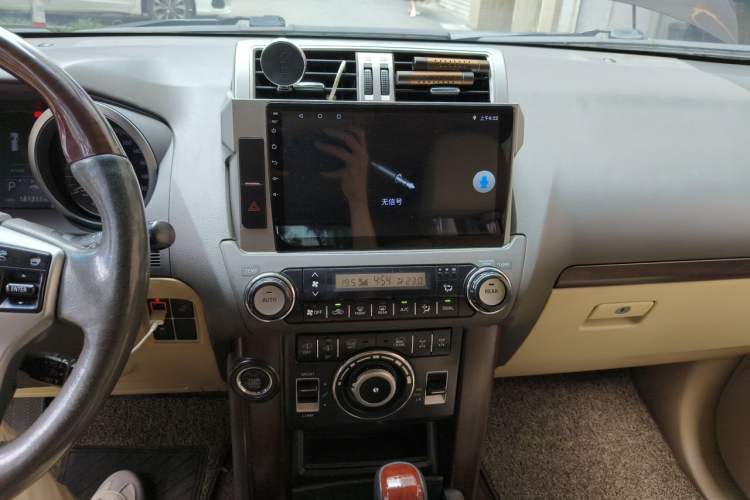 Used Toyota Prado 2014 4.0L Automatic VX NAVI Audio And AC Panel