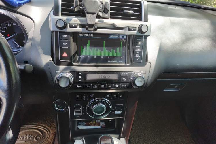 Used Toyota Prado 2014 4.0L Automatic VX NAVI Audio And AC Panel