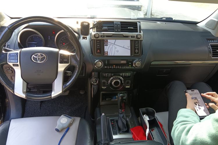 Used Toyota Prado 2014 4.0L Automatic VX NAVI Center Console