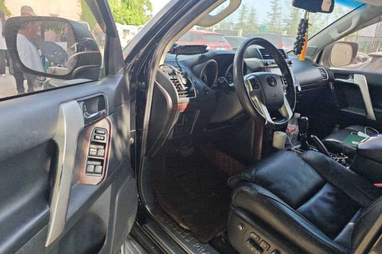 Used Toyota Prado 2014 4.0L Automatic TX-L NAVI Driver Seat