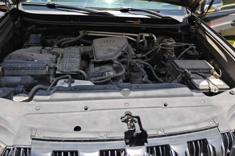 Used Toyota Prado 2014 2.7L Middle East Version Parallel Import Engine Bay