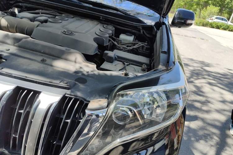 Used Toyota Prado 2014 4.0L Automatic VX NAVI Engine Bay Left