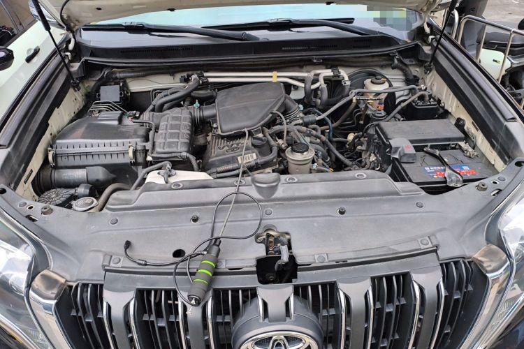 Used Toyota Prado  Engine Bay