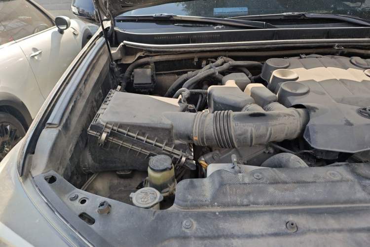 Used Toyota Prado 2014 4.0L Automatic TX-L NAVI Engine Bay Right