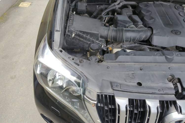 Used Toyota Prado 2014 4.0L Automatic VX NAVI Engine Bay Right