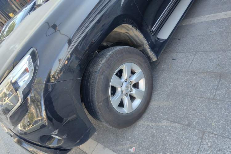 Used Toyota Prado 2014 2.7L Automatic Standard Edition Exterior 7