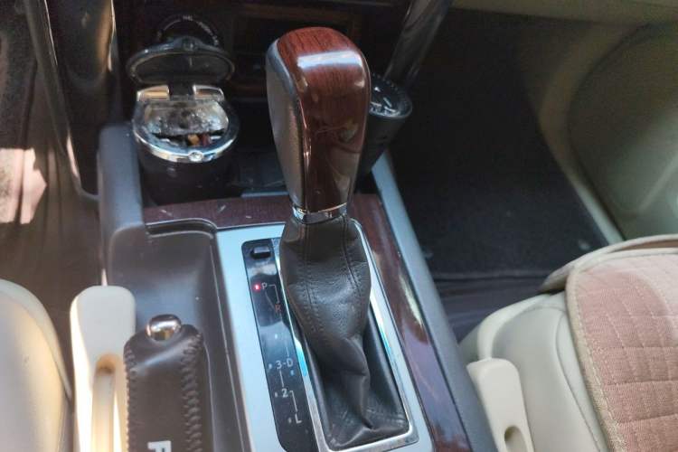 Used Toyota Prado  Gear Lever