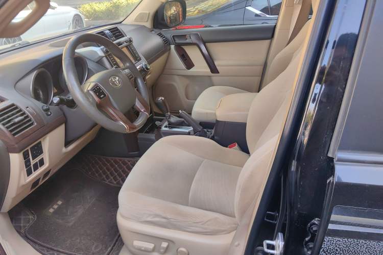 Used Toyota Prado 2014 2.7L Automatic Standard Edition Left Front Seat