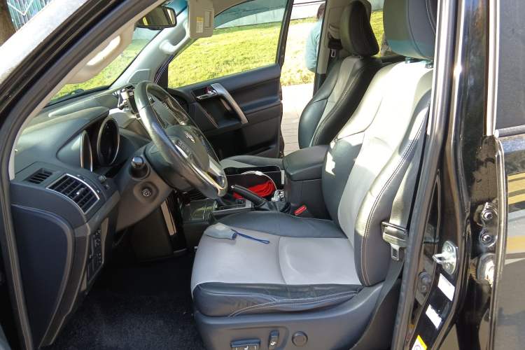 Used Toyota Prado 2014 4.0L Automatic VX NAVI Left Front Seat