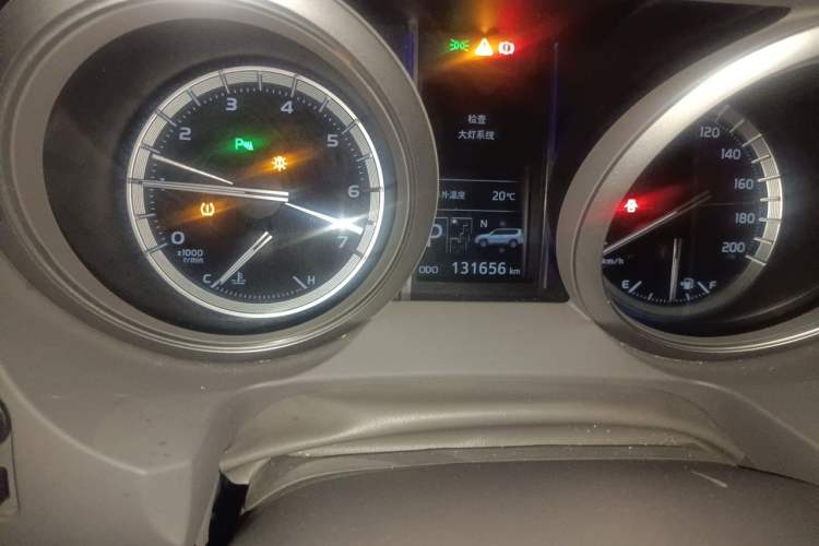 Used Toyota Prado 2014 4.0L Automatic VX NAVI Odometer Close Up
