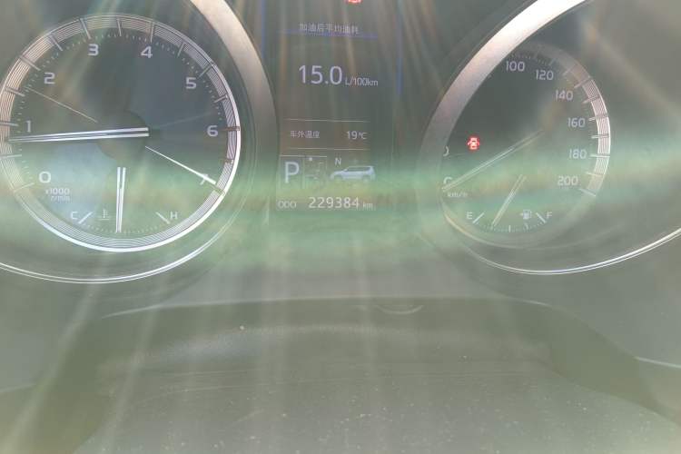 Used Toyota Prado 2014 4.0L Automatic VX NAVI Odometer Close Up