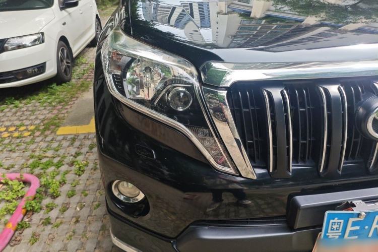 Used Toyota Prado 2014 2.7L Automatic Luxury Edition Right Front Headlight
