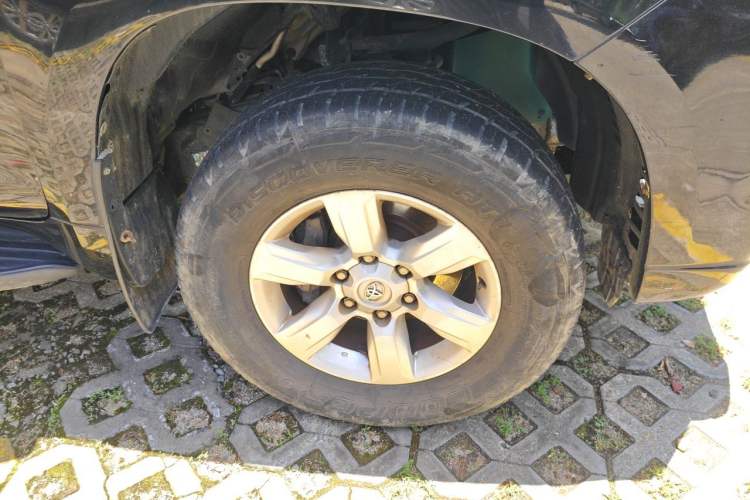 Used Toyota Prado 2014 2.7L Middle East Version Parallel Import Right Front Wheel Hub