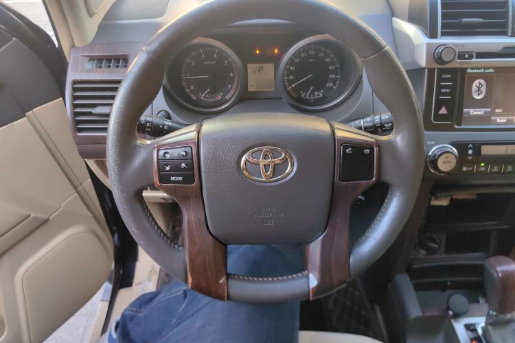 Used Toyota Prado 2014 2.7L Automatic Standard Edition Steering Wheel
