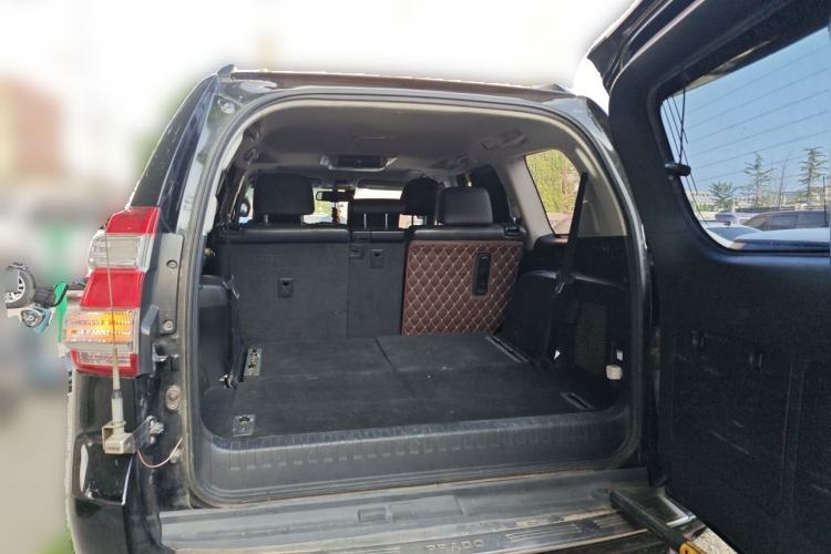 Used Toyota Prado 2014 4.0L Automatic TX-L NAVI Trunk