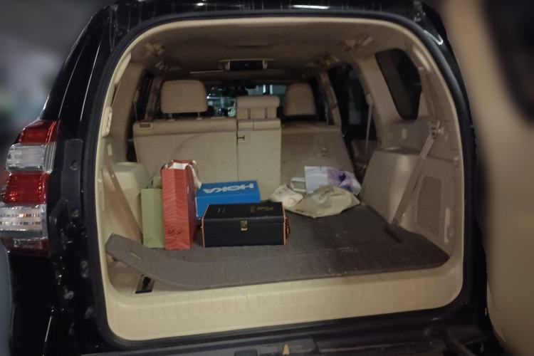 Used Toyota Prado 2014 4.0L Automatic VX NAVI Trunk