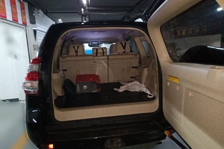 Used Toyota Prado  Trunk
