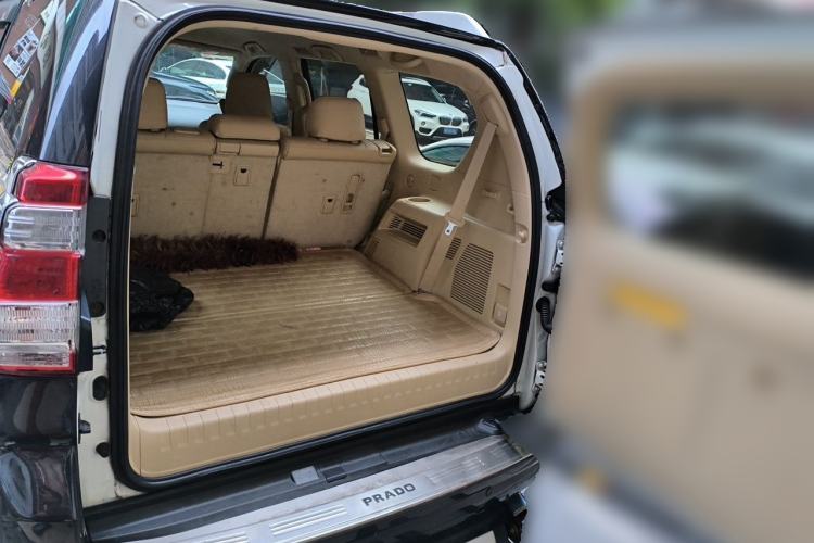 Used Toyota Prado  Trunk