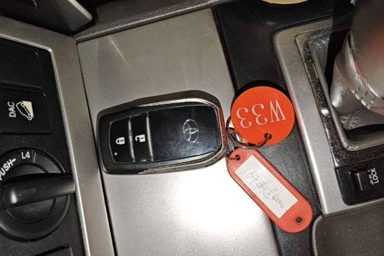 Used Toyota Prado 2014 4.0L Middle East Version Vehicle Key