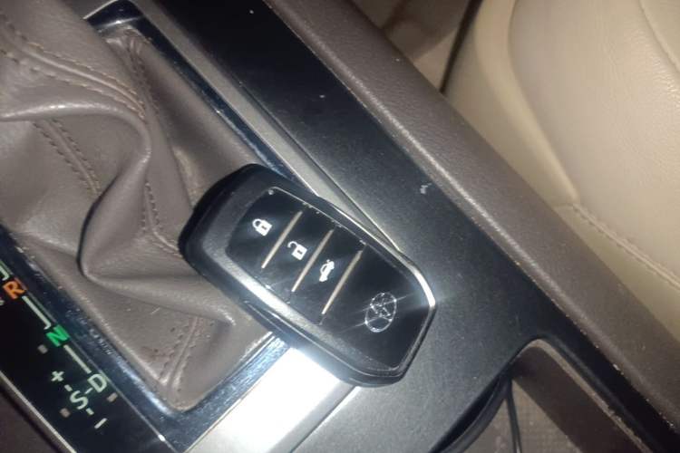 Used Toyota Prado 2014 4.0L Automatic VX NAVI Vehicle Key
