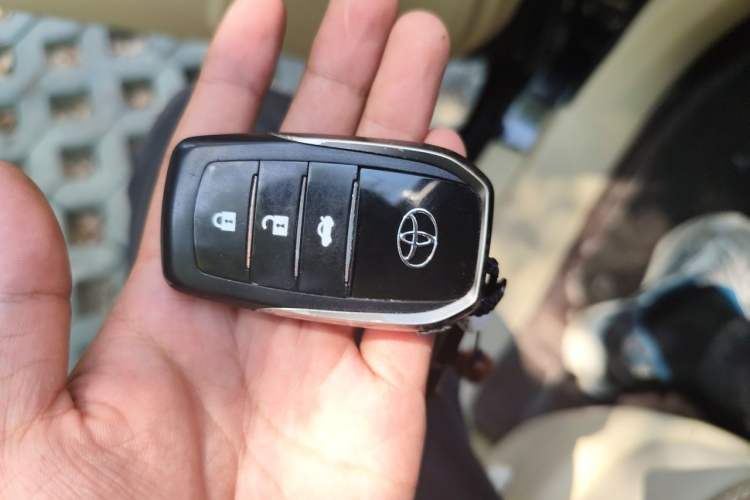 Used Toyota Prado  Vehicle Key