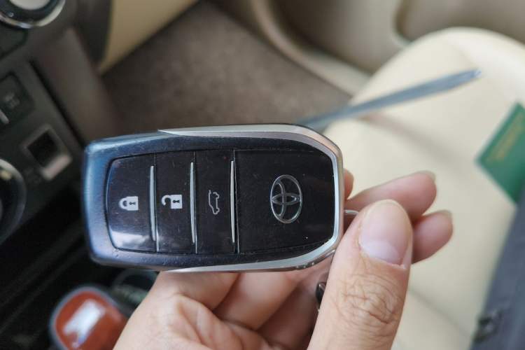 Used Toyota Prado 2014 4.0L Automatic VX NAVI Vehicle Key