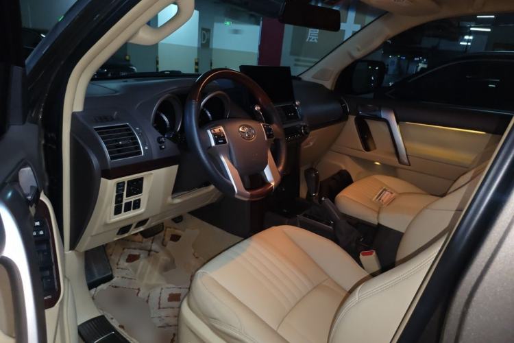 Used Toyota Prado 2014 4.0L Automatic TX-L NAVI Driver Seat