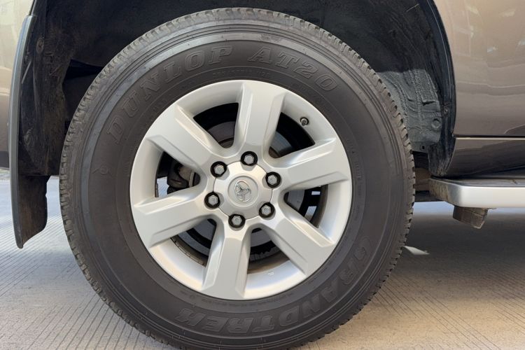 Used Toyota Prado 2014 4.0L Automatic TX-L NAVI Exterior 6