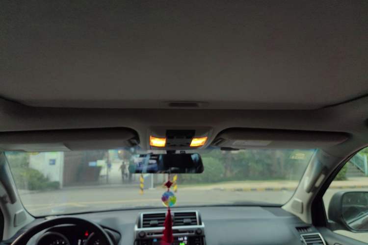 Used Toyota Prado 2014 4.0L Automatic TX-L Headliner
