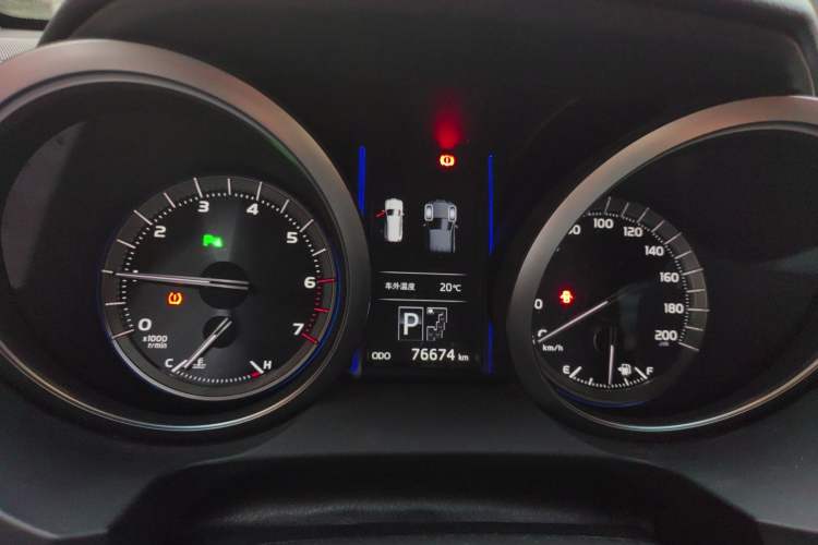 Used Toyota Prado 2014 4.0L Automatic TX-L Instrument Cluster