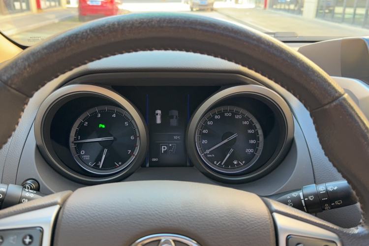 Used Toyota Prado 2014 4.0L Automatic TX-L NAVI Instrument Cluster