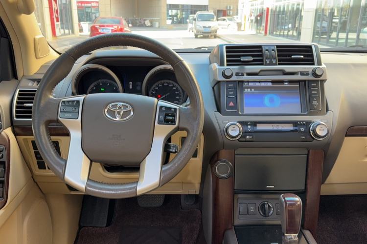 Used Toyota Prado 2014 4.0L Automatic TX-L NAVI Interior 2