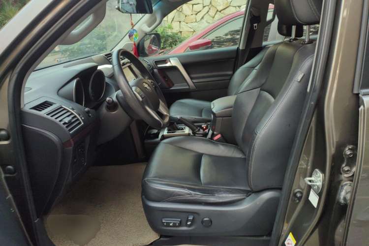 Used Toyota Prado 2014 4.0L Automatic TX-L Left Front Seat
