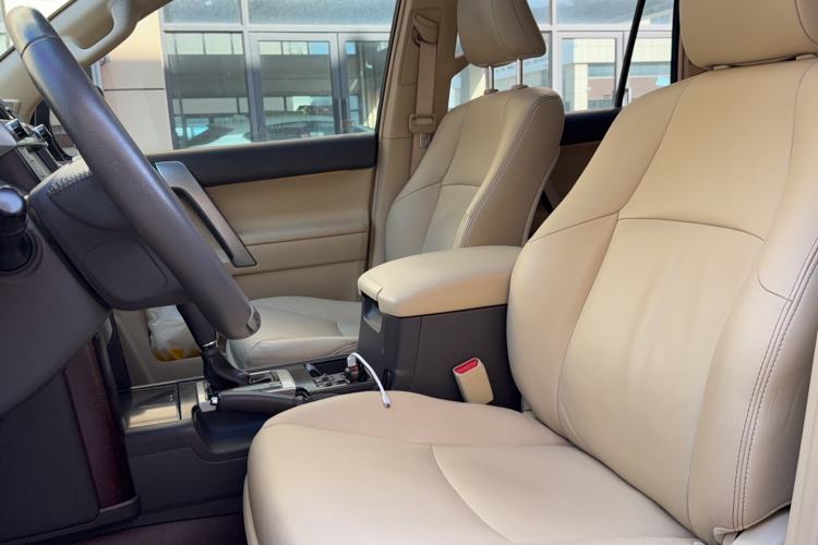 Used Toyota Prado 2014 4.0L Automatic TX-L NAVI Left Front Seat