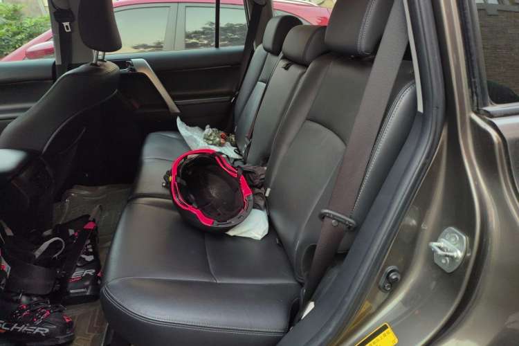 Used Toyota Prado 2014 4.0L Automatic TX-L Left Rear Seat