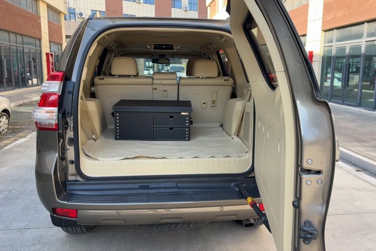 Used Toyota Prado 2014 4.0L Automatic TX-L NAVI Trunk