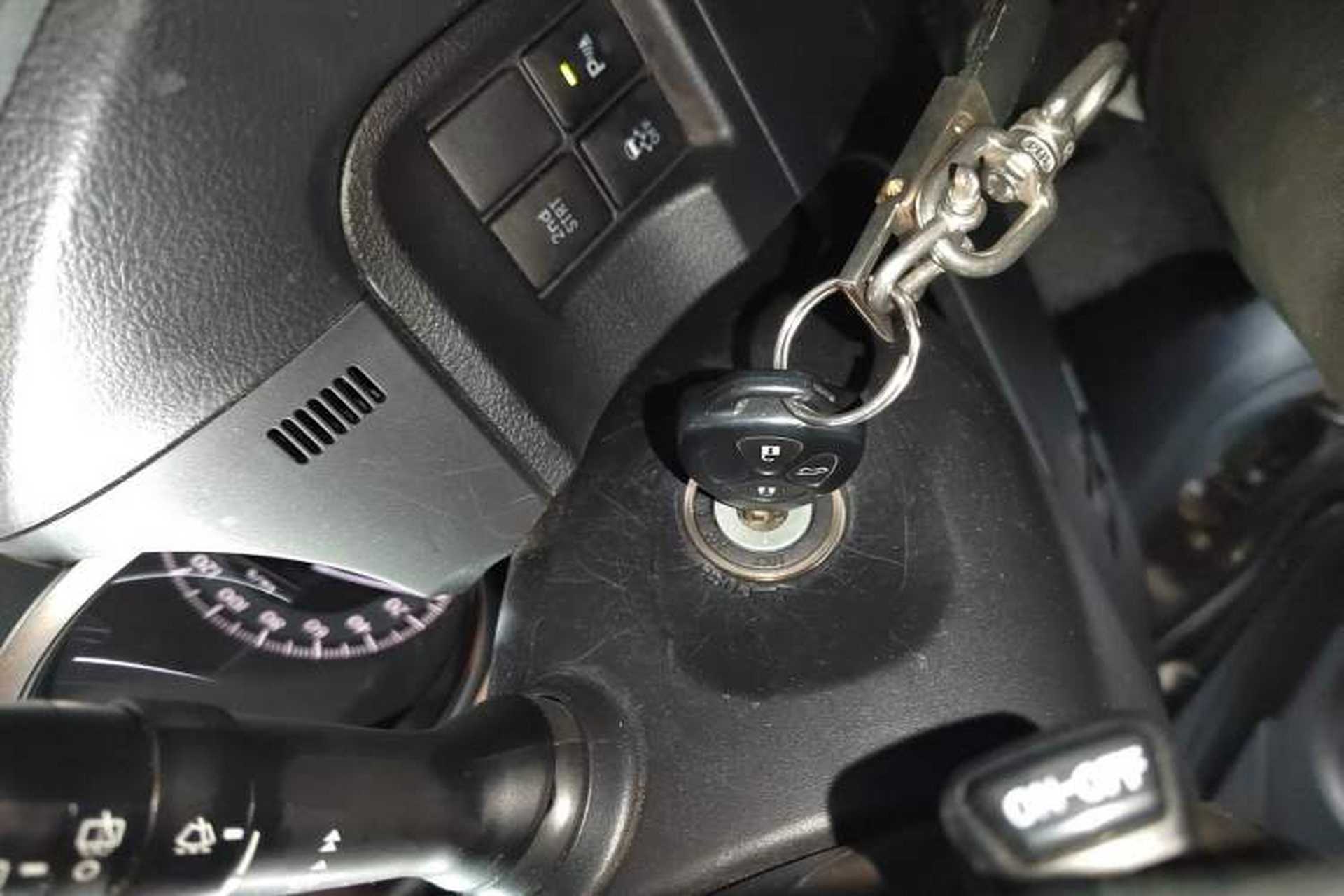 Used Toyota Prado 2014 2.7L Middle East Version Parallel Import Vehicle Key