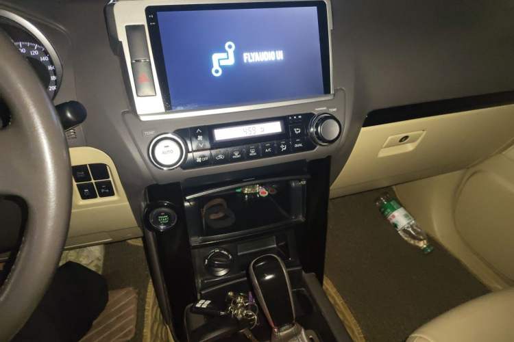 Used Toyota Prado 2014 2.7L Automatic Standard Edition Audio And AC Panel