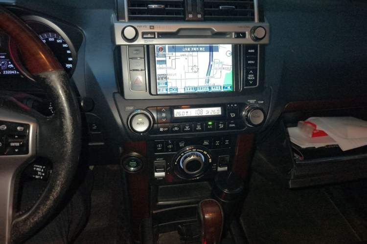 Used Toyota Prado 2014 4.0L Automatic VX NAVI Audio And AC Panel