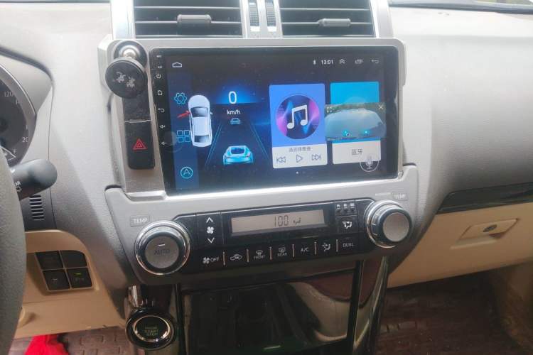 Used Toyota Prado 2014 2.7L Automatic Standard Edition Audio And AC Panel