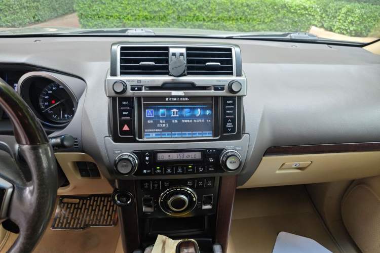 Used Toyota Prado 2014 4.0L Automatic VX NAVI Audio And AC Panel